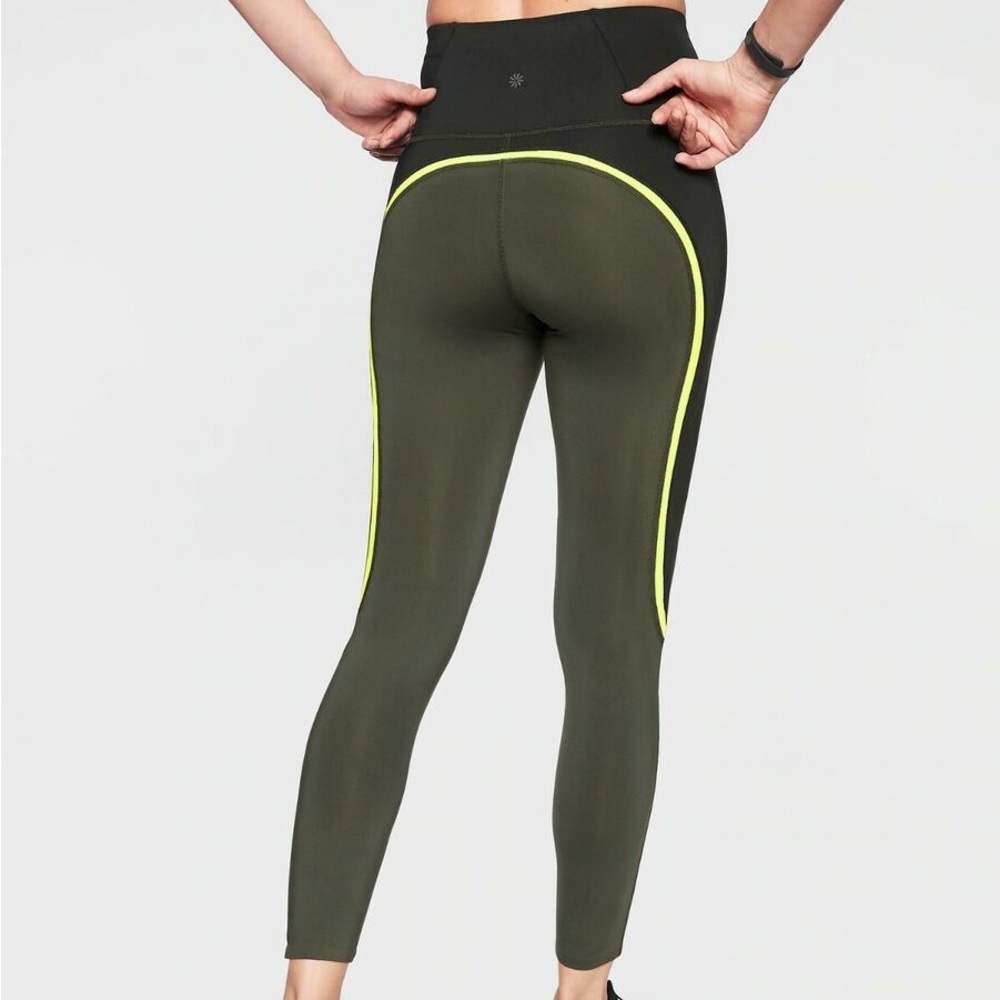 Athleta Spar Colorblock 7/8 Tight Arbor Olive Leggings Size Large EUC